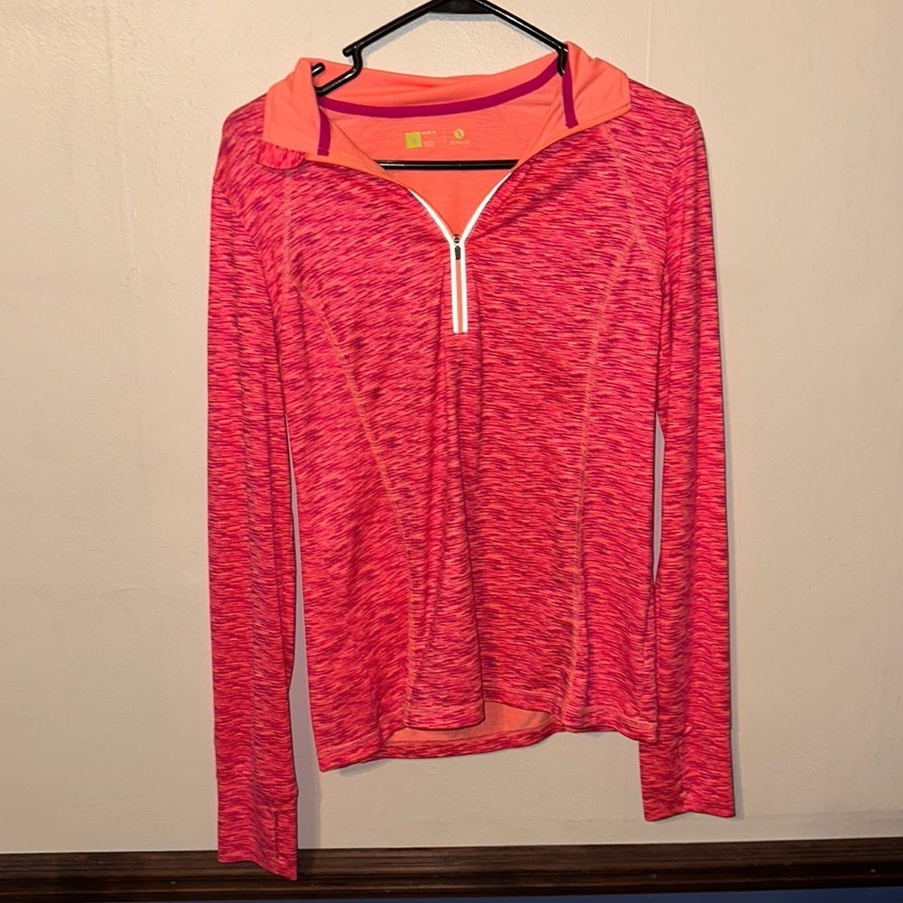 Xersion top.